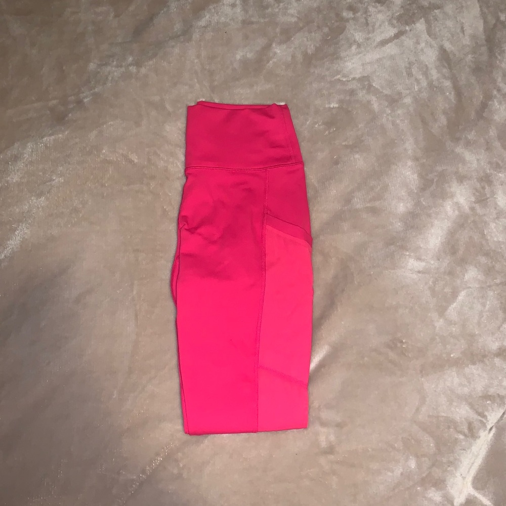 New Fabletics Pink Leggings